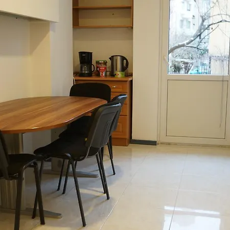 Apartment White Dinner